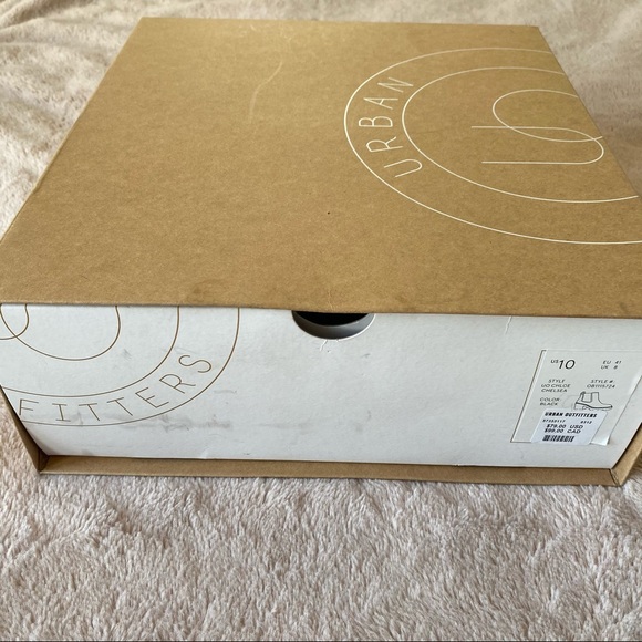 UO CHLOE CHELSEA BOOT - Picture 7 of 7